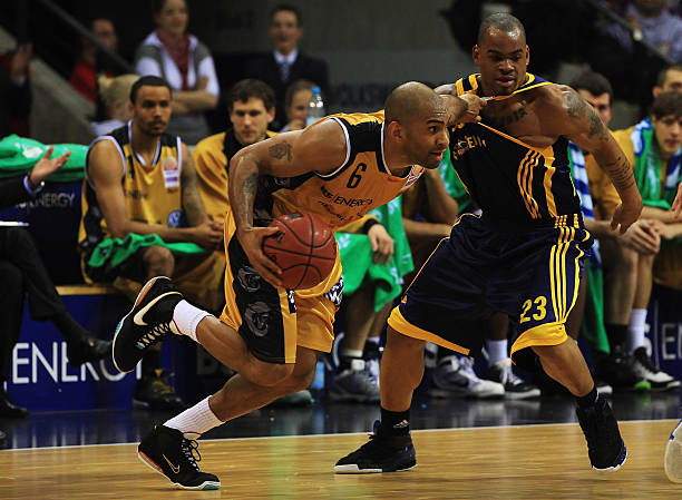 岁的德约独 岁的德约独